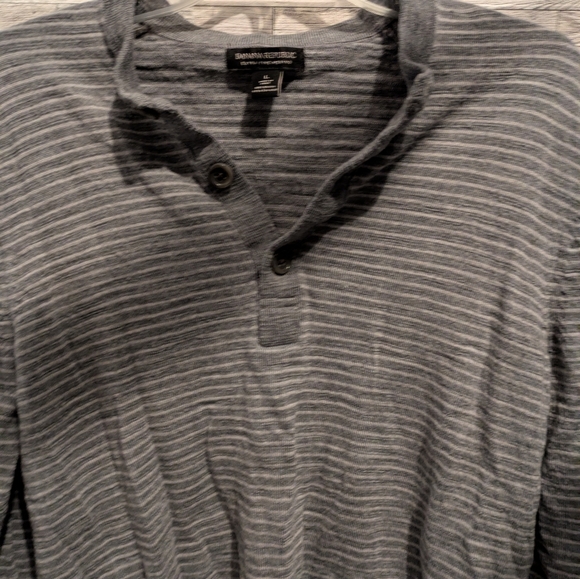 Banana Republic Charcoal Striped Henley Shirt Size Large - Picture 3 of 5